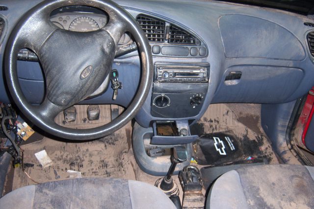 Higienização de Carros Alagados - Antes